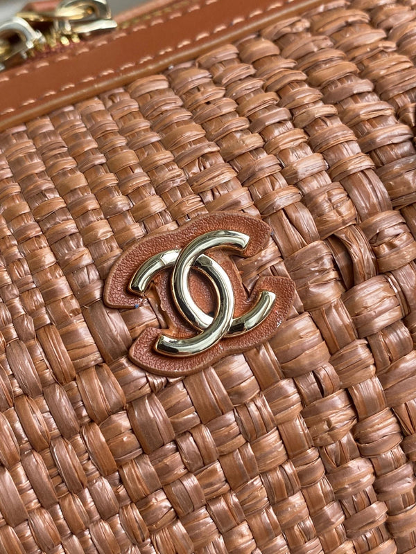 CC Classic Handbag With Chain 18.5cm Brown Woven Coconut Fiber