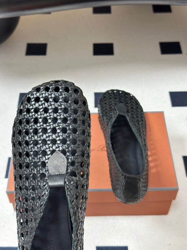 LP 26s Floaty Flats Black Handwoven Cowhide Leather 235279