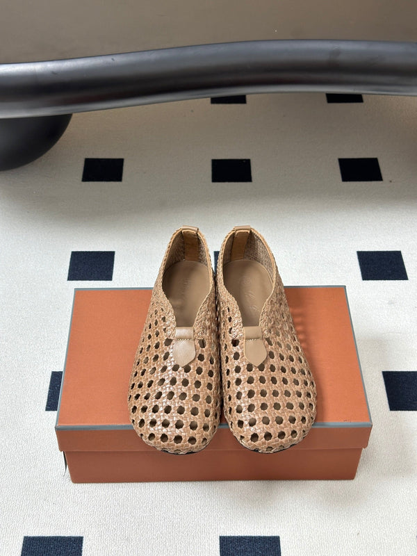 LP 26s Floaty Flats Begie Handwoven Cowhide Leather 235278