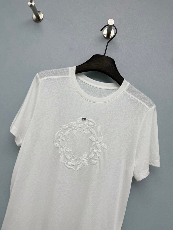 CD 2026 Floral Embroidery Short-Sleeve T-Shirt White Cotton 392386