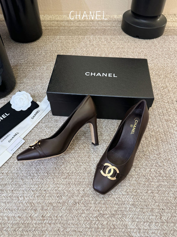 CC 26ss Logo Square-Toe Pumps Dark Brown Lambskin 835684