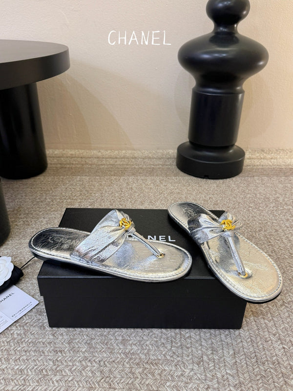 CC 26S Thong Slide Sandals Silver Metallic Cowhide 835642
