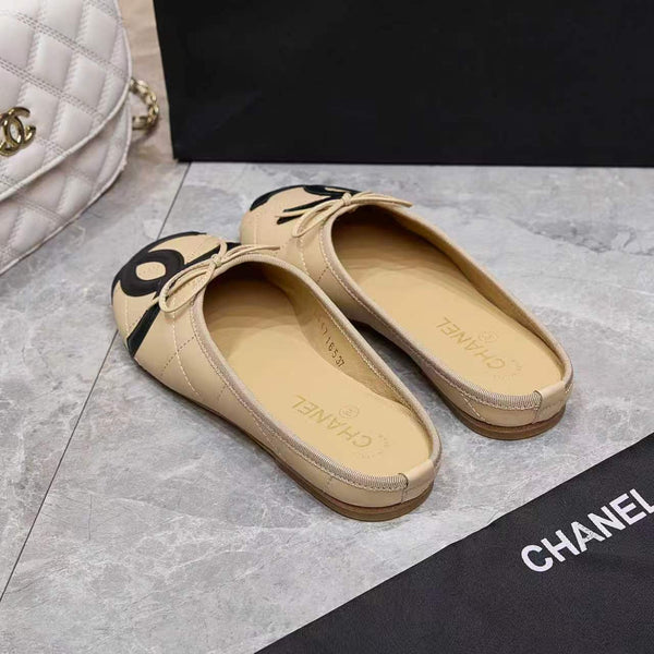 CC Coco Beach 26SS Flat Mules Begie Quilted Lambskin Black Logo 840268