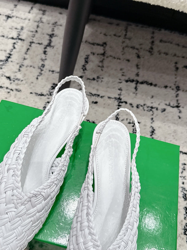 BV 26ss Intrecciato Slingback Heels 5.5cm White Woven Leather 858420