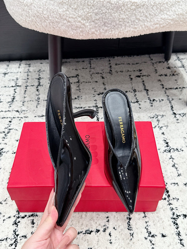 FG Itaca Pointed Toe Mules 9.5cm Black Patent Leather 858412