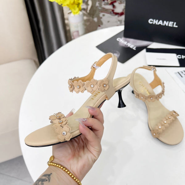 CC 26s Floral Sandal 7.5cm Beige Sheepskin 867465