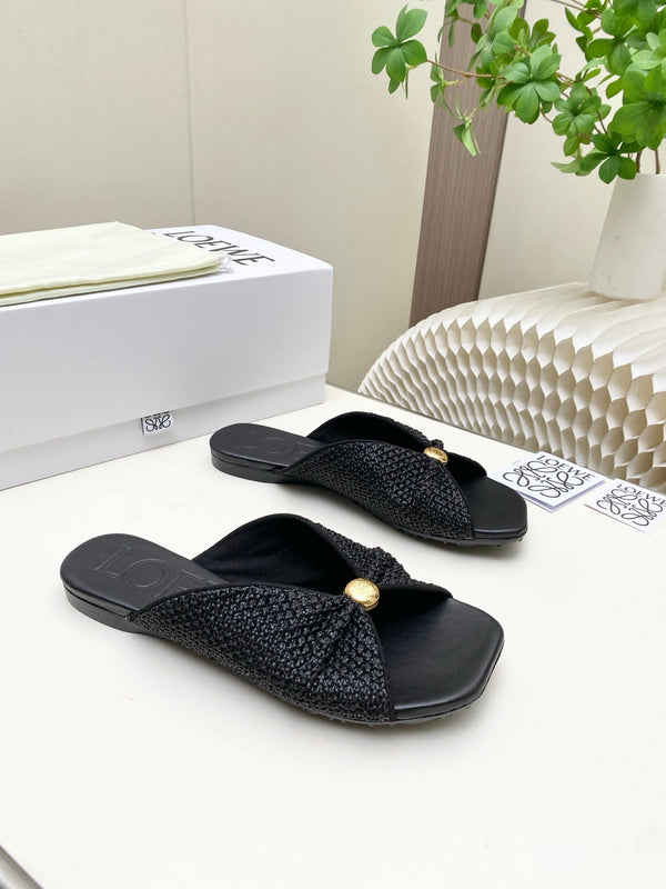 Loew Pebble Soft Slides Black Lambskin Leather 881383