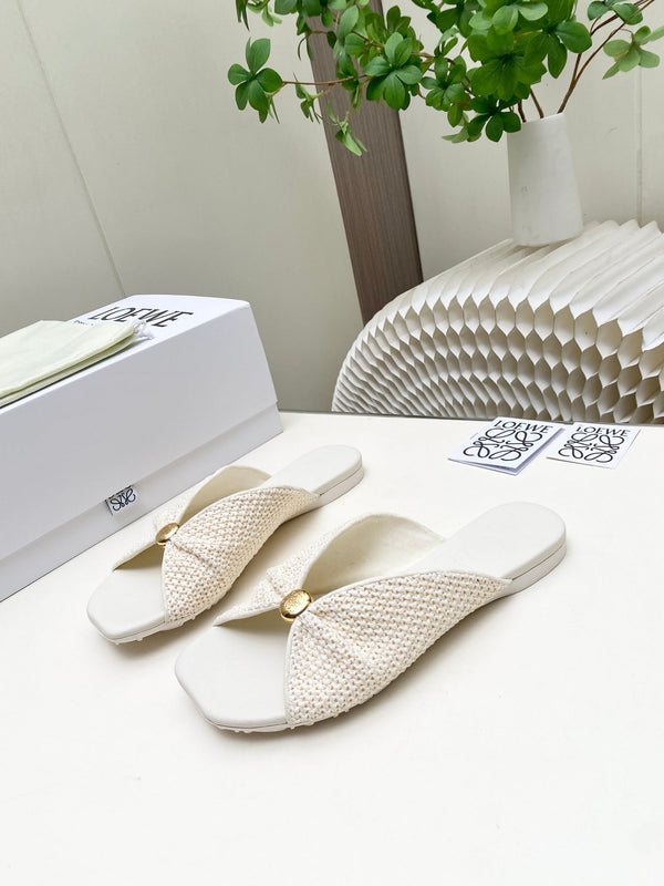Loew Pebble Soft Slides White Lambskin Leather 881381