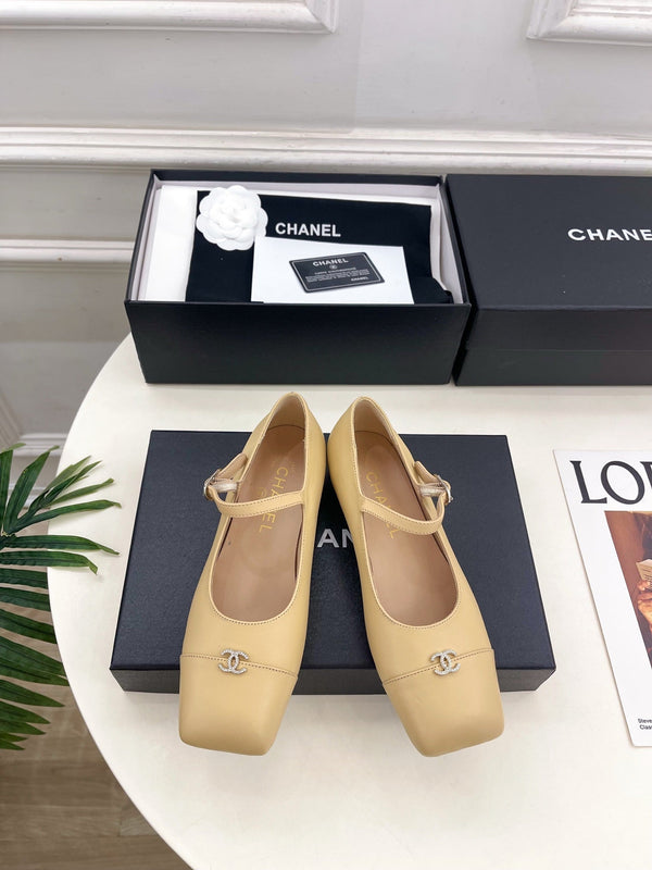 CC Square Toe Mary Jane Flats 2.5cm Beige Lambskin Leather 891750