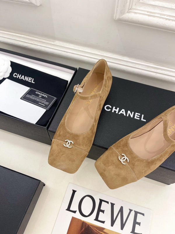 CC Square Toe Mary Jane Flats 2.5cm Beige Suede 891752