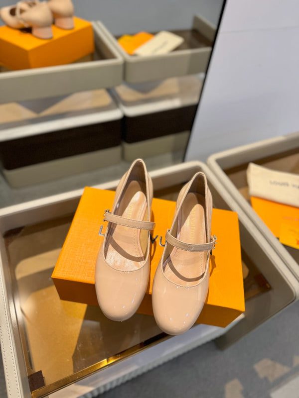 LV Romy Mary Jane Pumps Beige Patent Leather 893583