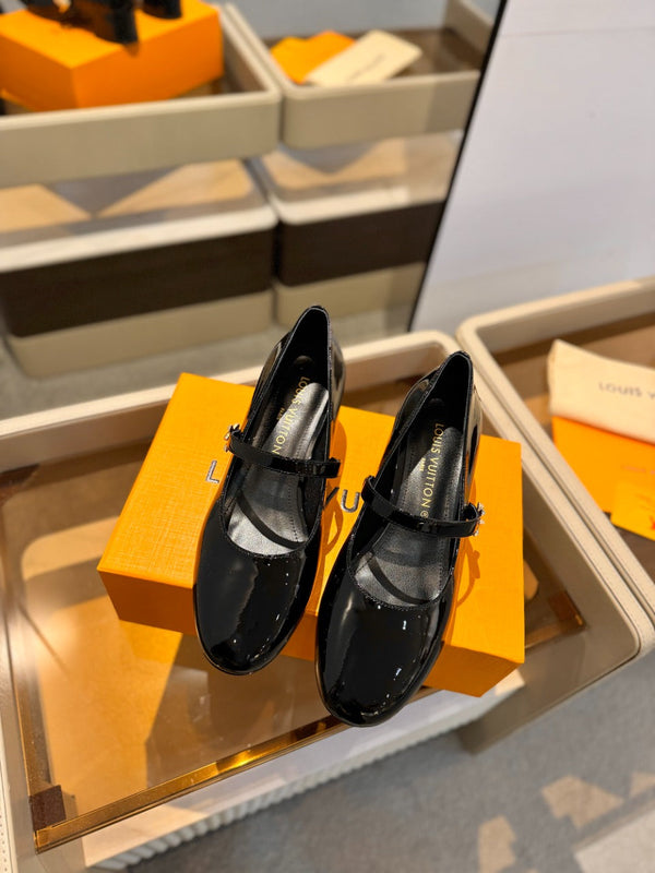 LV Romy Mary Jane Pumps Black Patent Leather 893581