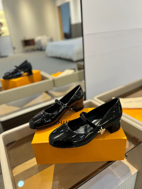 LV Romy Mary Jane Pumps Black Patent Leather 893581