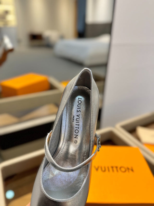 LV Romy Mary Jane Pumps Silver Metallic Leather 893579