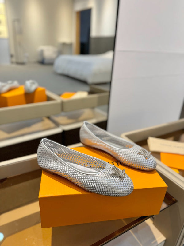 LV Shake Perforated Ballet Flats Silver Calfskin 893578