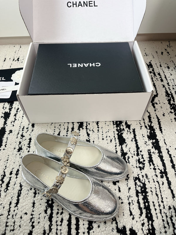 CC 26A Charm Mary Jane Ballet Flats Silver Metallic Leather 900754