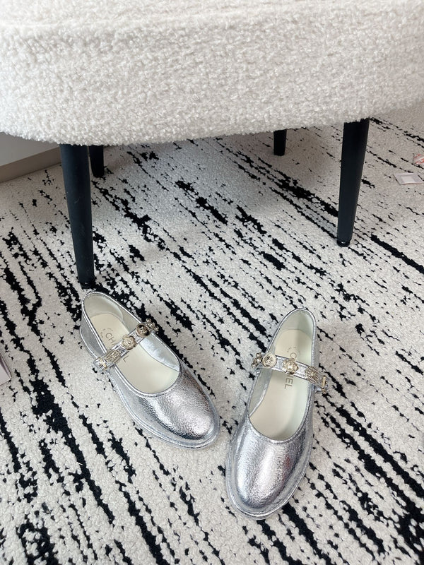 CC 26A Charm Mary Jane Ballet Flats Silver Metallic Leather 900754