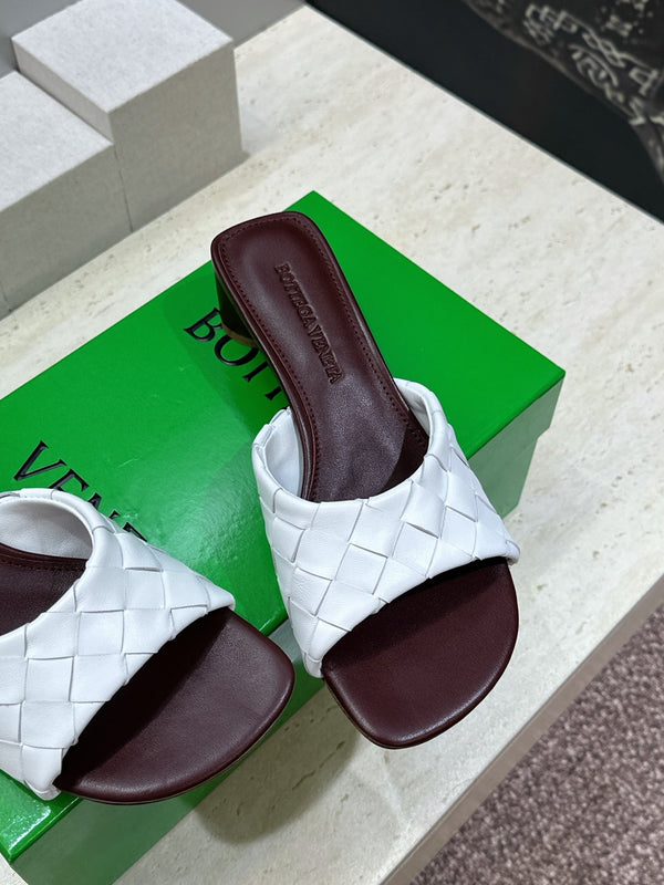 BV 26s Blink Intrecciato Mules 4.5cm White Brown Leather 896572