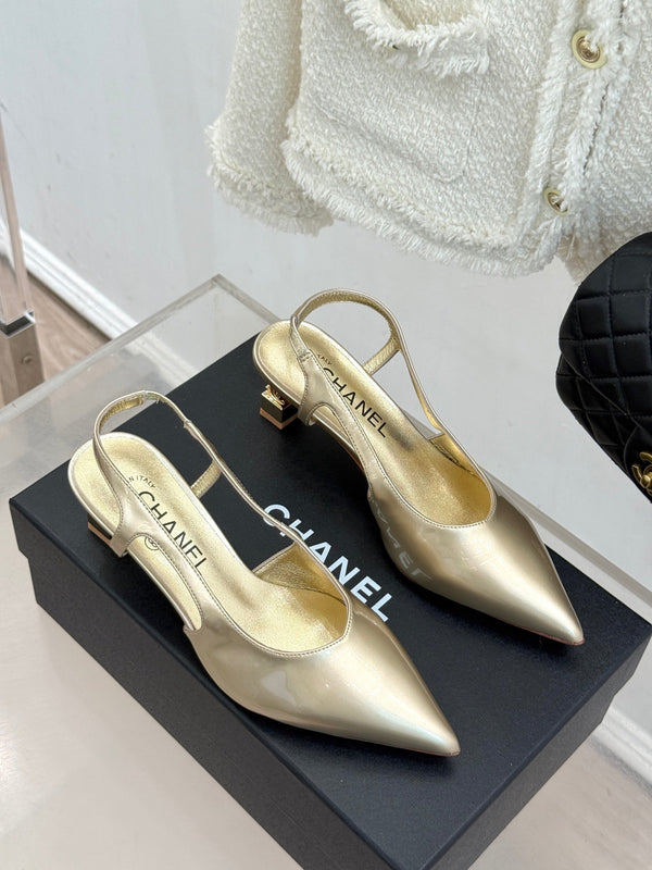 CC 26A Pointed Toe Slingback Pumps Gold Patent Cowhide 904672