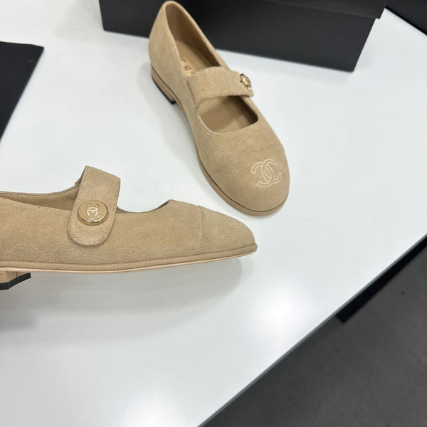 CC Mary Jane Flats Beige Suede 925647