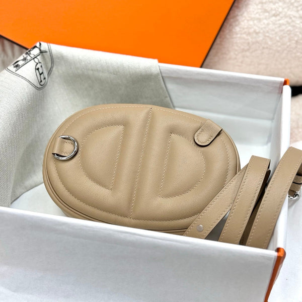 HM In-the-Loop Belt 19CM Bag Beige Swift