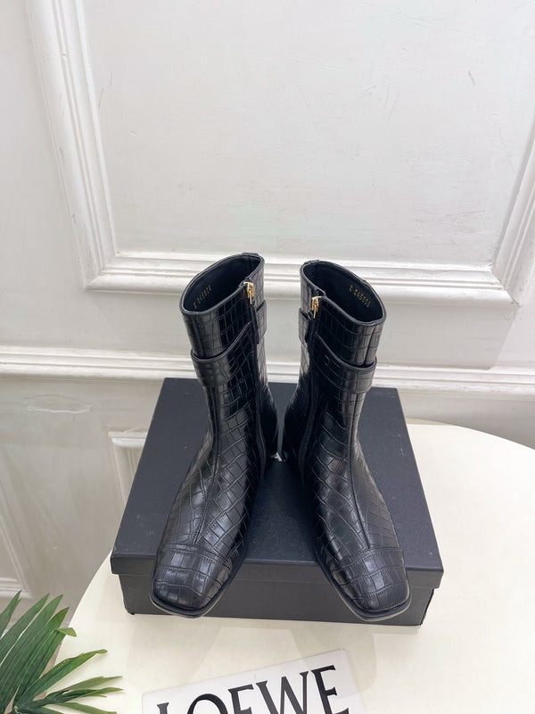 CC Double C Ankle Boots 3.5CM Black Croc-Embossed Leather 946902