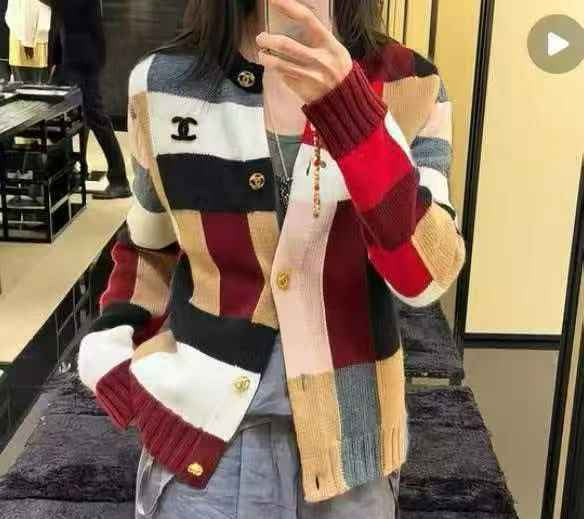 CC Plaid Cardigan Gold Buttons Wool 417536