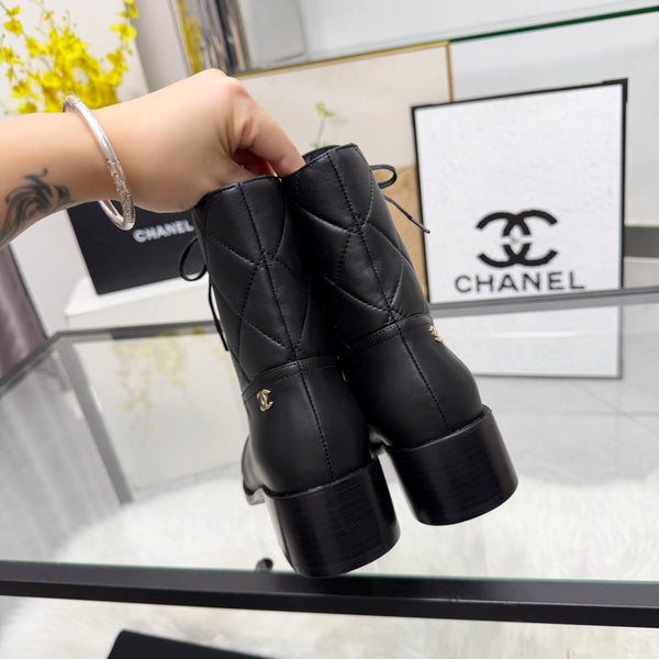 CC Lace-Up Ankle Boots 5CM Black Quilted Leather 958903