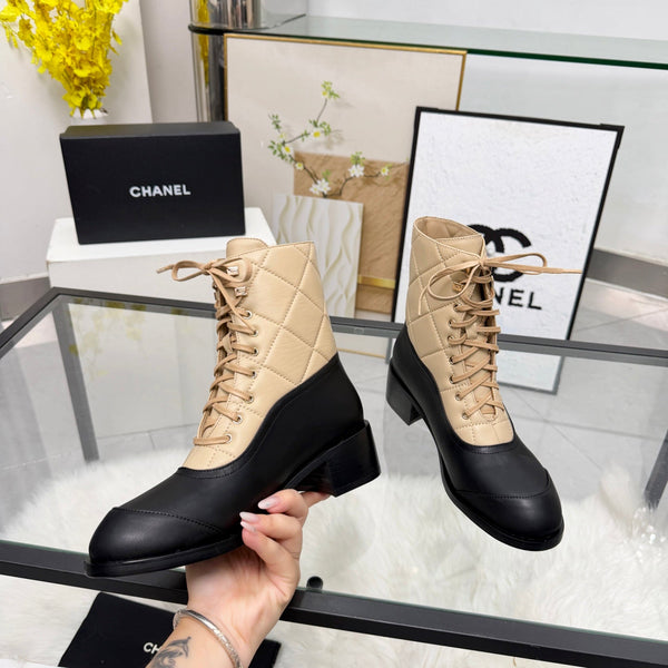 CC Lace-Up Ankle Boots 5CM Beige Black Quilted Leather 958902