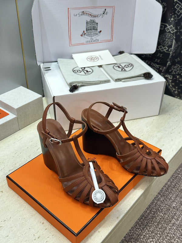 HM Wedge Sandals 10.5CM Brown Leather 959355