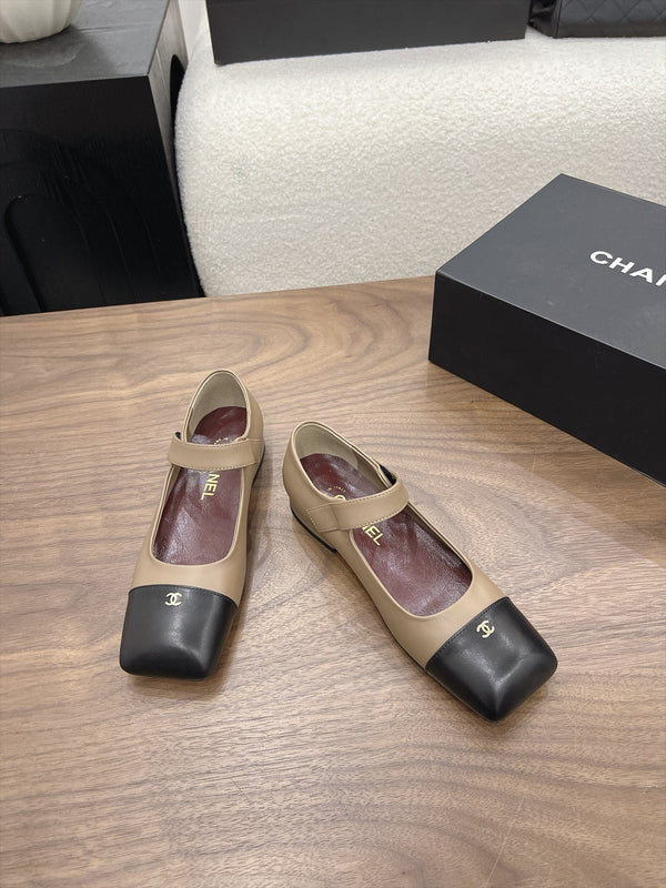 CC Square-Toe Mary Jane Flats Beige Black Lambskin 961512