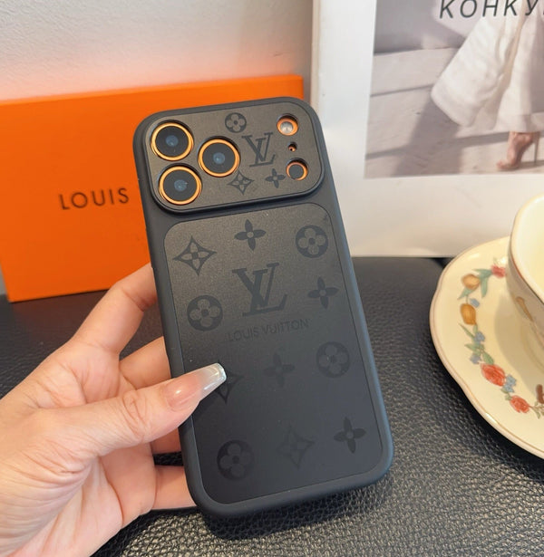 LV iPhone Case 425030