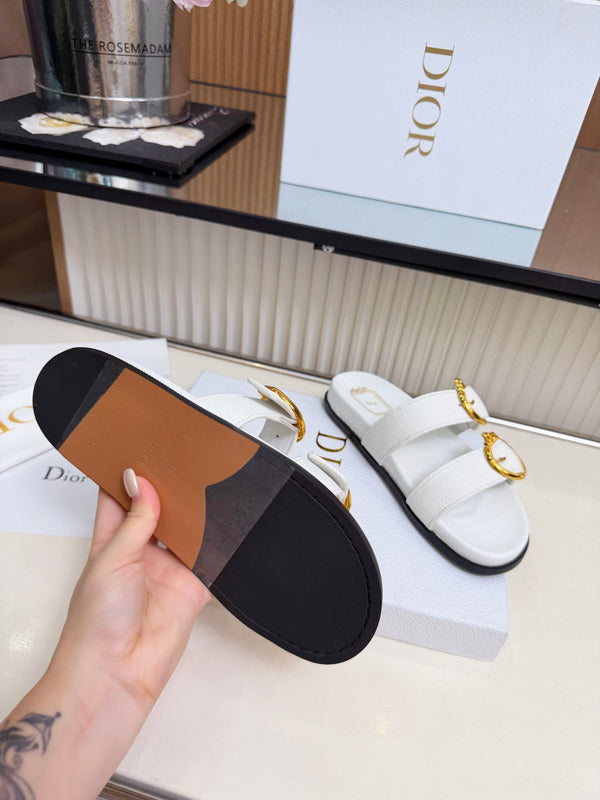 CD Médaillon Buckle Slide White Leather 987053