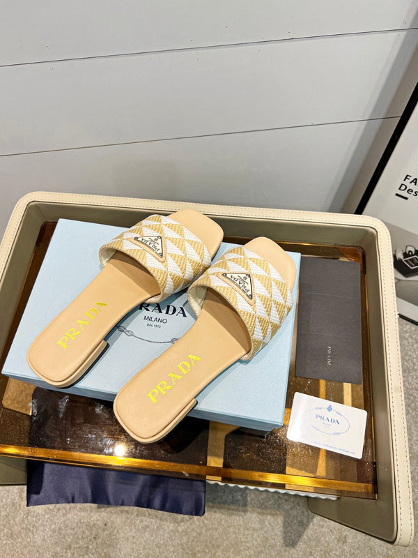 Prad 26s Enameled Metal Triangle Printed Slides White Beige Leather Cotton 986590