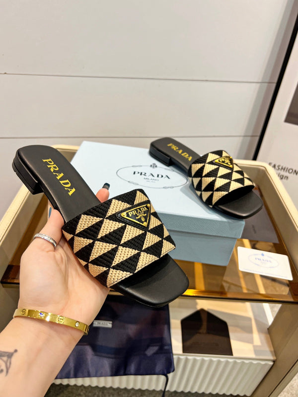 Prad 26s Enameled Metal Triangle Printed Slides Black Beige Leather Cotton 986591