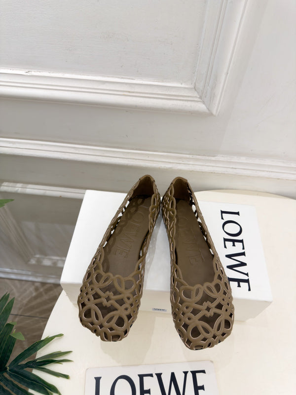 LW Petal Anagram Ballet Flats Pale Chocolate Leather 111594