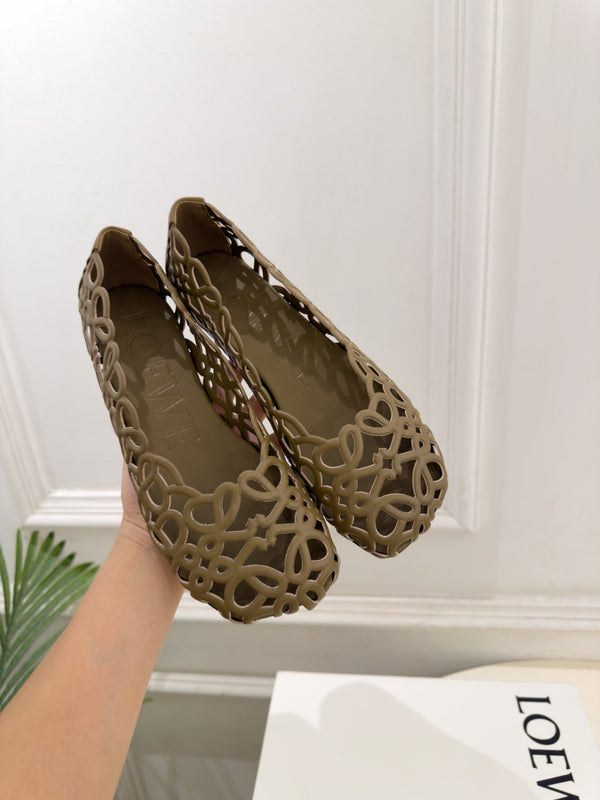 LW Petal Anagram Ballet Flats Pale Chocolate Leather 111594