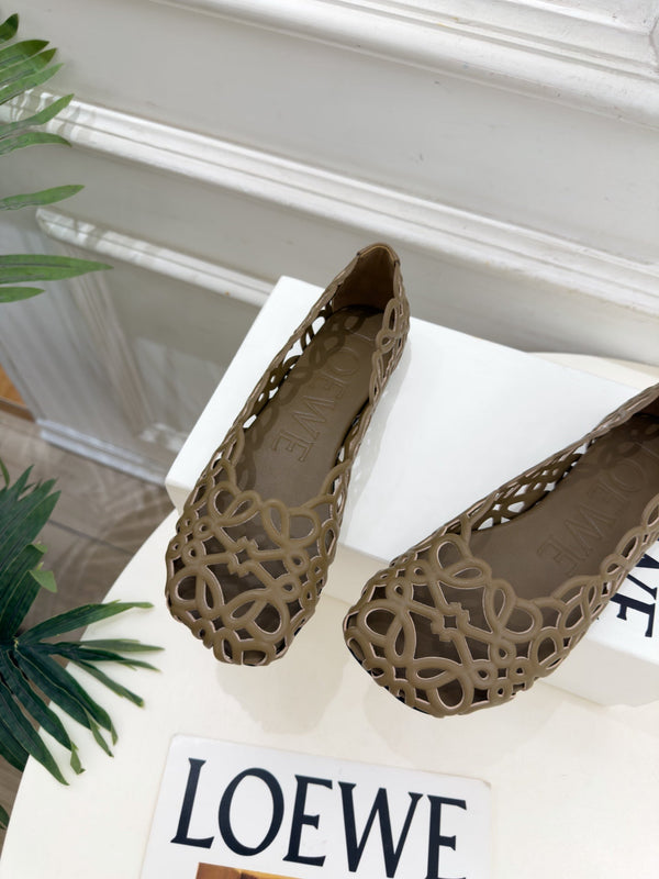 LW Petal Anagram Ballet Flats Pale Chocolate Leather 111594