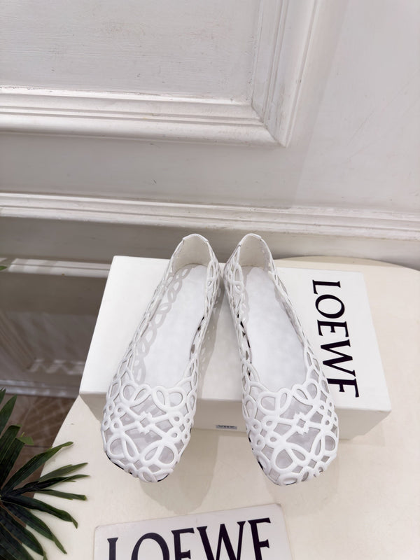 LW Petal Anagram Ballet Flats Pale White Leather 111593