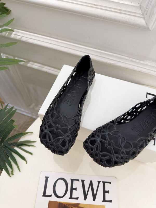 LW Petal Anagram Ballet Flats Pale Black Leather 111592