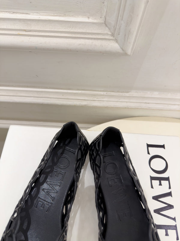 LW Petal Anagram Ballet Flats Pale Black Leather 111592