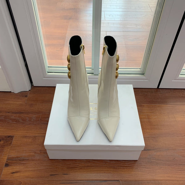 BM 26S Roni Ankle Boots 10.5cm Gold Buttons White Leather 111336