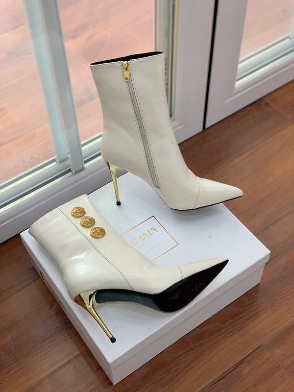 BM 26S Roni Ankle Boots 10.5cm Gold Buttons White Leather 111336