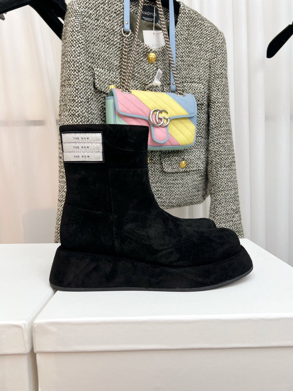 TR 26S Platform Ankle Boots 4cm Side Zip Black Suede 140945