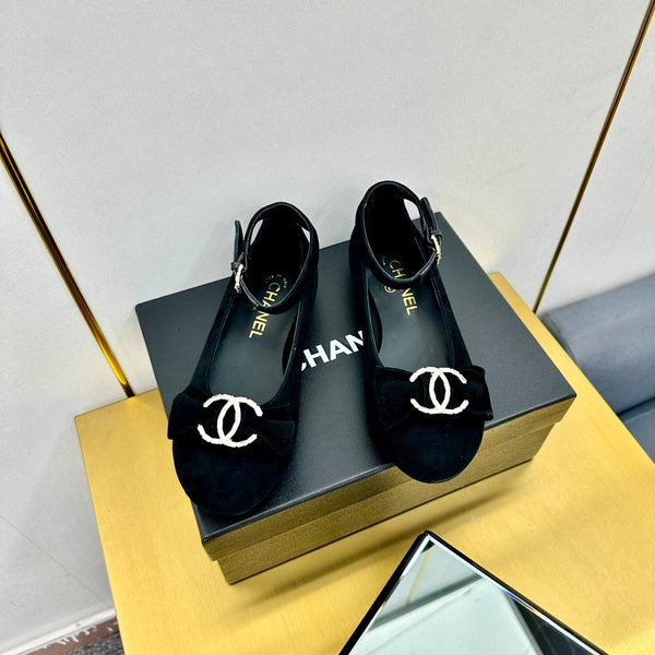 CC 26S Mary Jane Flats Bow Logo Charm Black Suede 140311