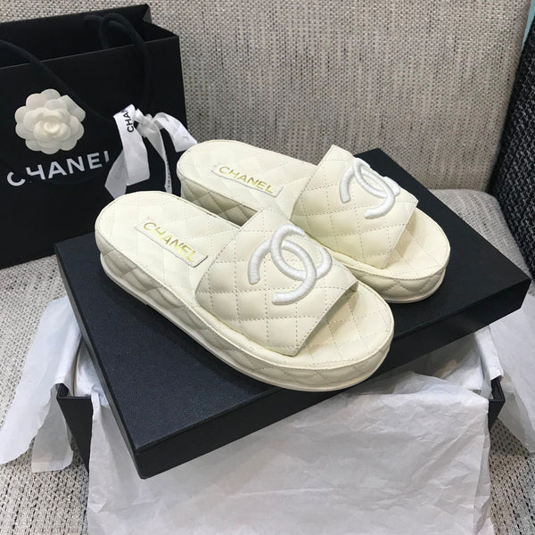 CC 2021 Logo Mules Ivory Quilted Lambskin 688659
