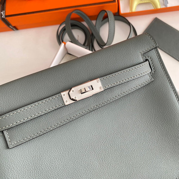 Kelly Danse II 22cm Sky Blue Evercolor Leather Shw