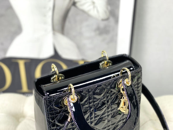 medium lady 24 black patent calfskin