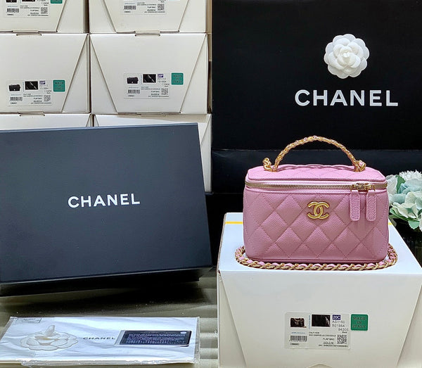 CC VANITY CASE 19 PINK CAVIAR GOLD HARDWARE