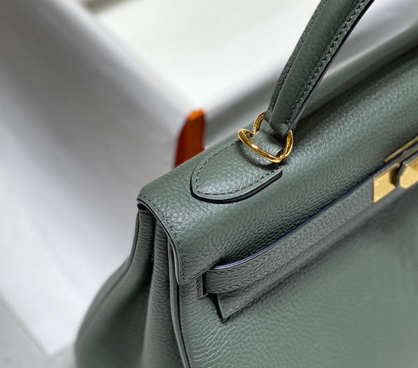 HM KELLY 28CM DARK GREY TOGO GOLD HARDWARE